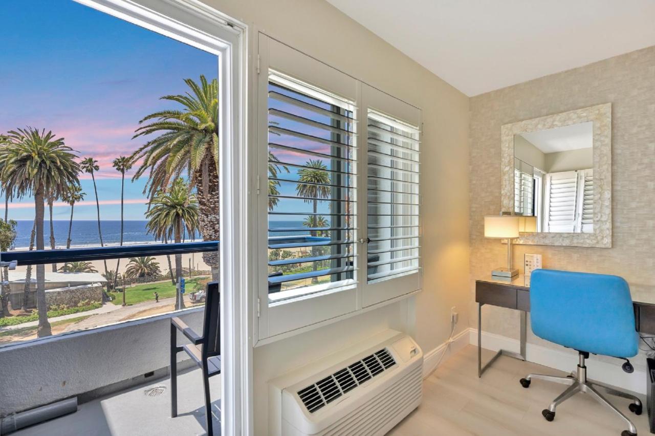 Deluxe Double Room with Two Double Beds - Ocean View at Ocean View Hotel