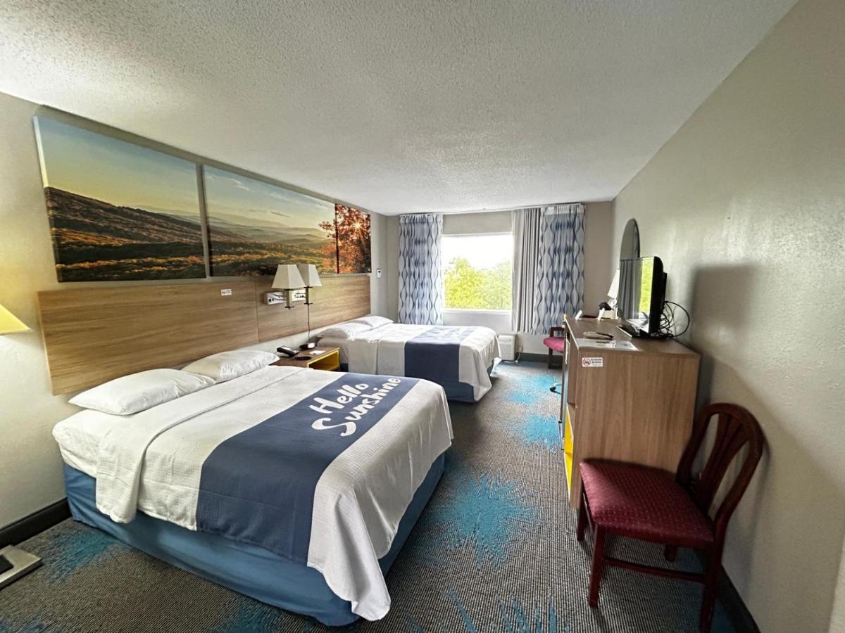 Double Room with Two Double Beds - Non-Smoking at Days Inn by Wyndham Dahlonega University Area