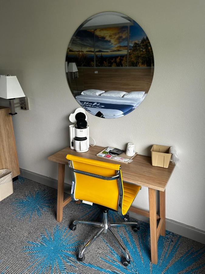 Double Room with Two Double Beds - Non-Smoking at Days Inn by Wyndham Dahlonega University Area
