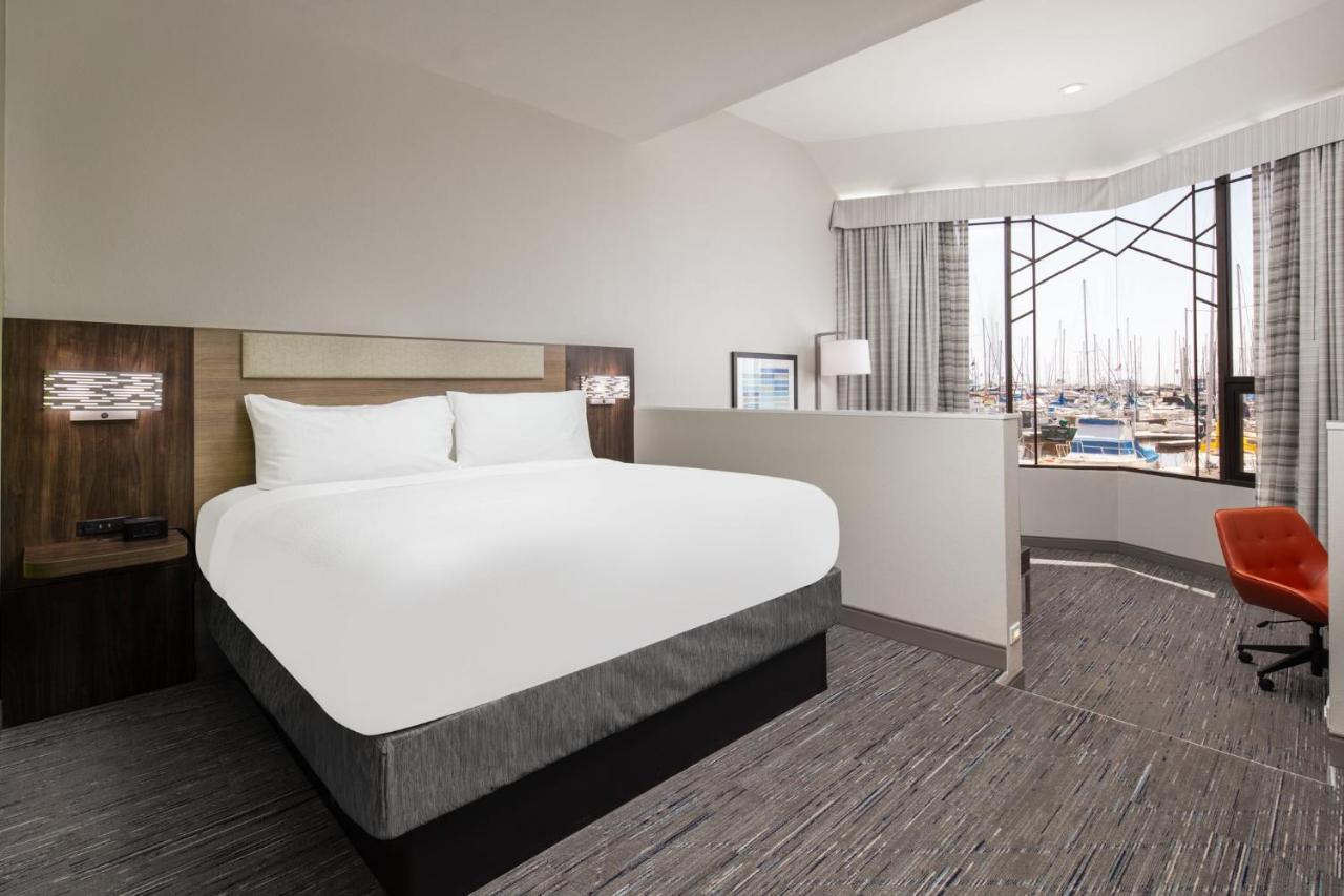 | Holiday Inn Express Hotel & Suites Ventura Harbor, an IHG Hotel