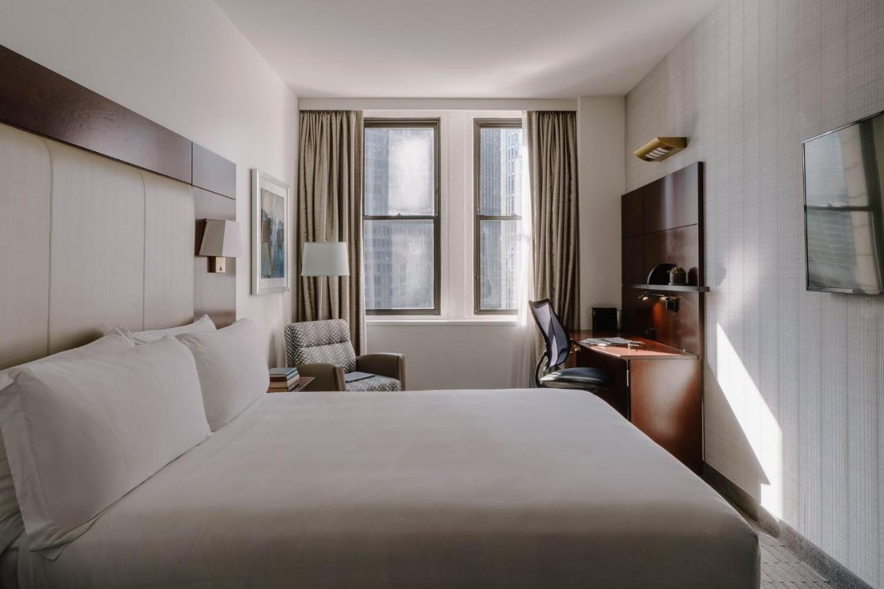 | Club Quarters Hotel Wacker at Michigan, Chicago