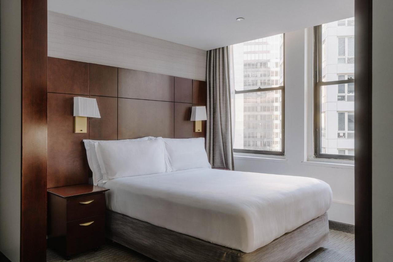 | Club Quarters Hotel Wacker at Michigan, Chicago