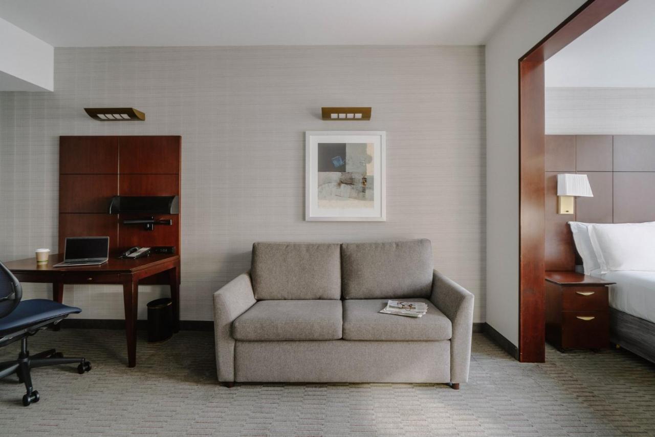 | Club Quarters Hotel Wacker at Michigan, Chicago