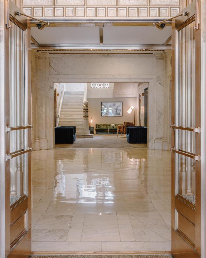 | Club Quarters Hotel Wacker at Michigan, Chicago
