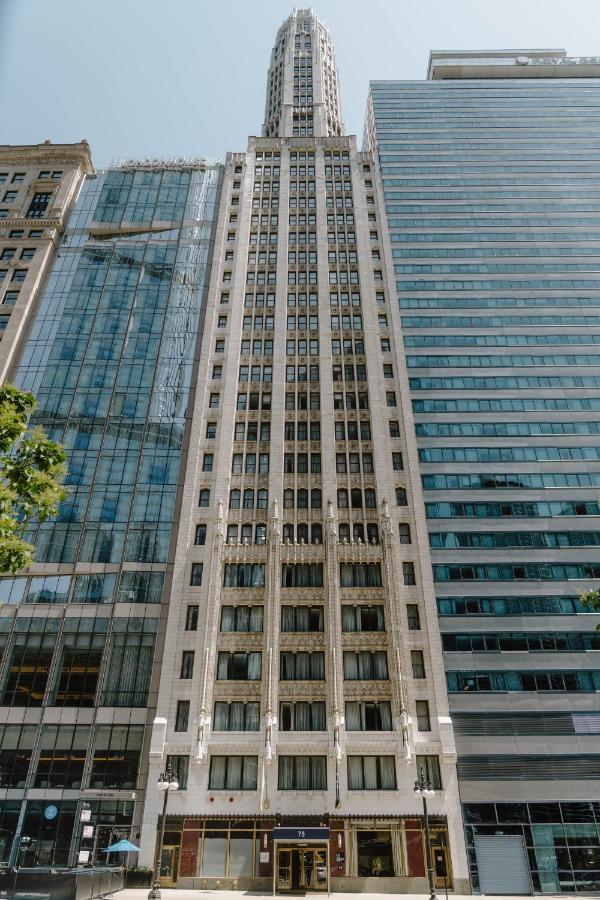 | Club Quarters Hotel Wacker at Michigan, Chicago