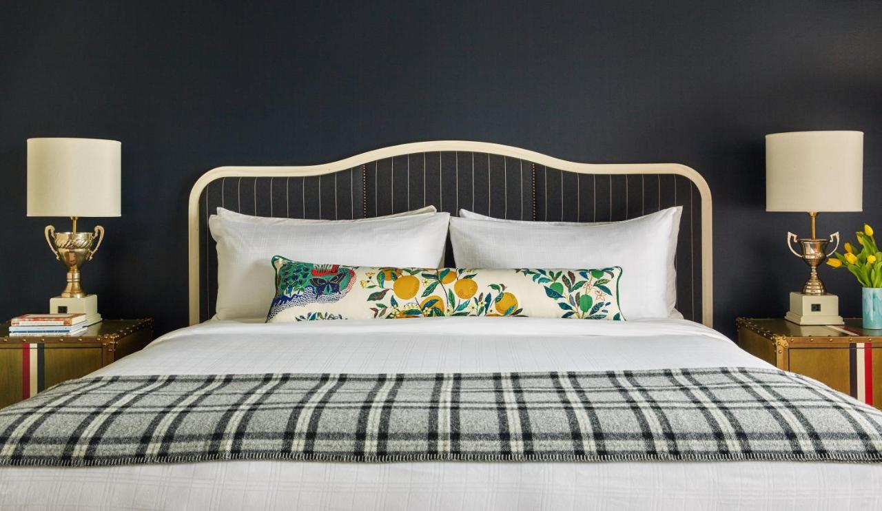 King Suite at Graduate by Hilton Oxford