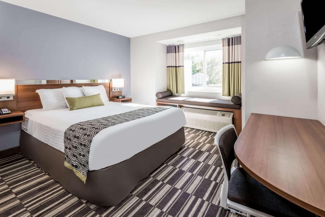 | Microtel By Wyndham Victor