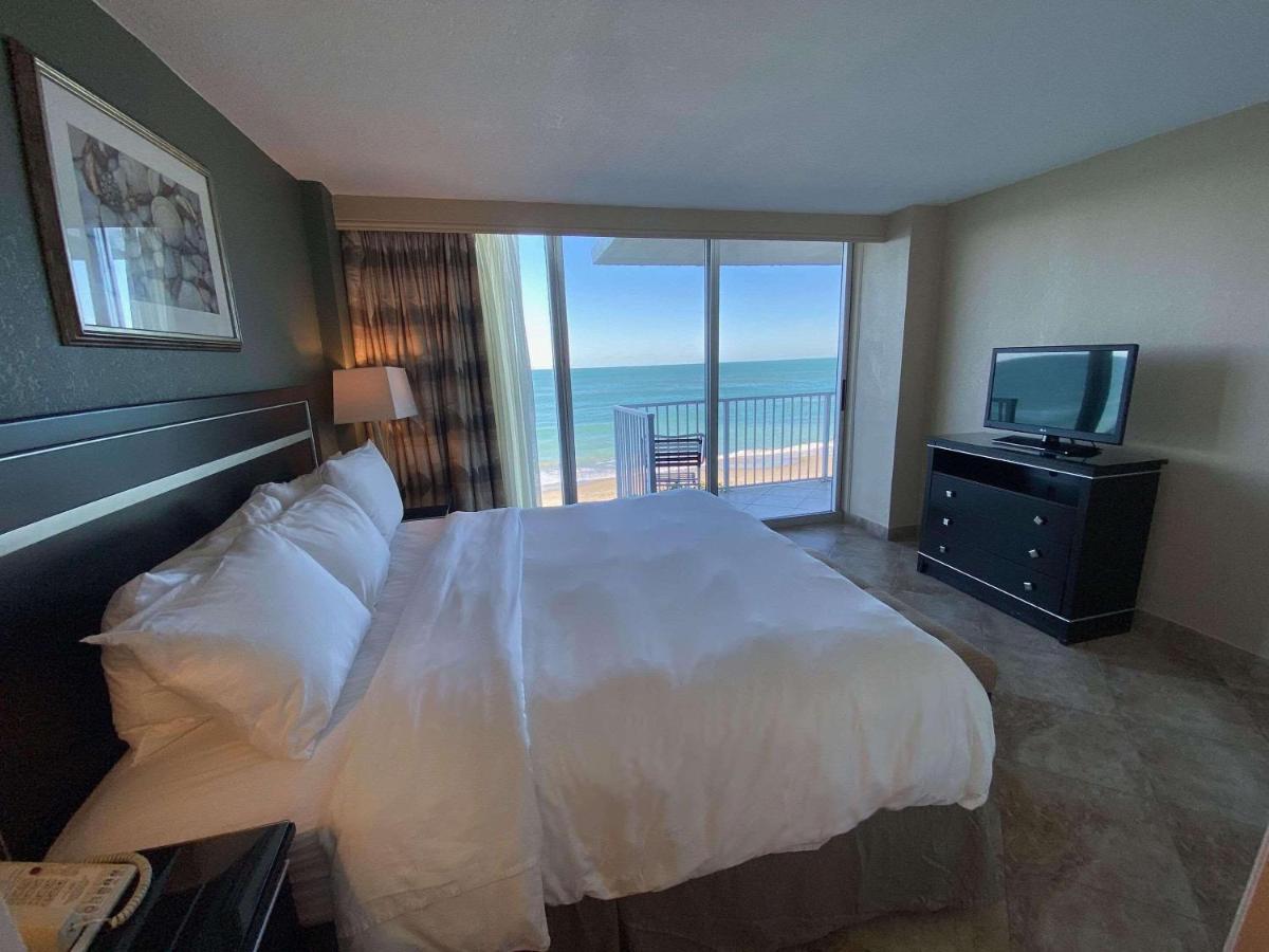  | Radisson Suite Hotel Oceanfront