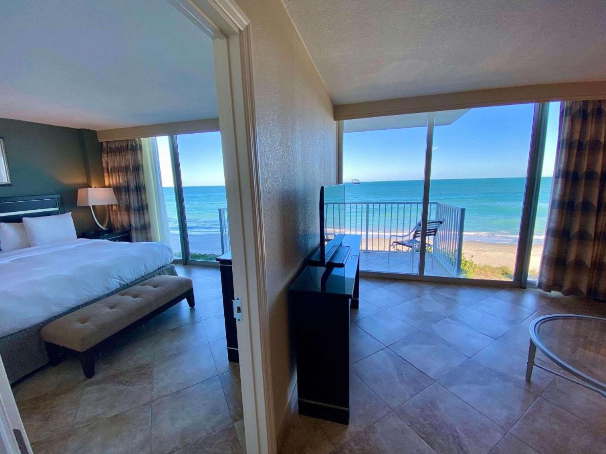  | Radisson Suite Hotel Oceanfront
