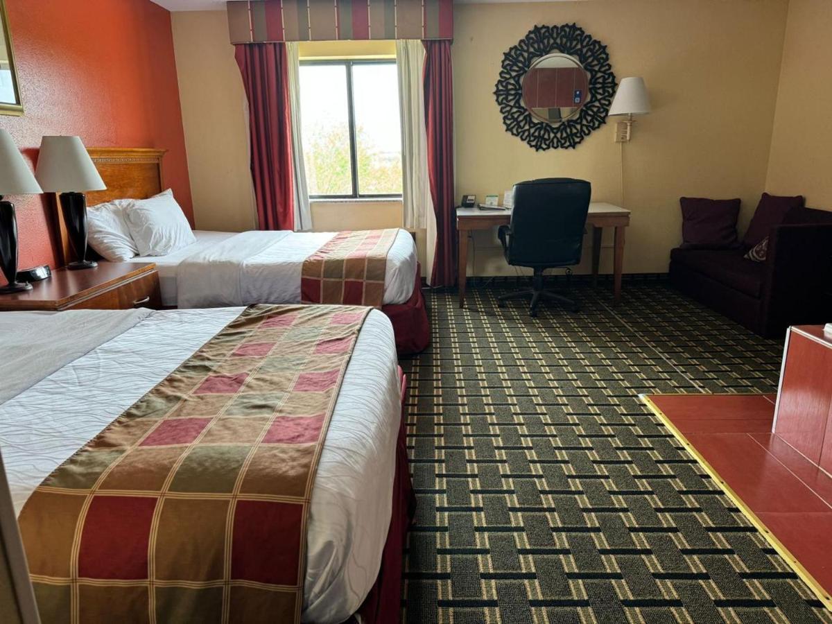 Deluxe King Suite - Non-Smoking at Baymont by Wyndham Springfield IL