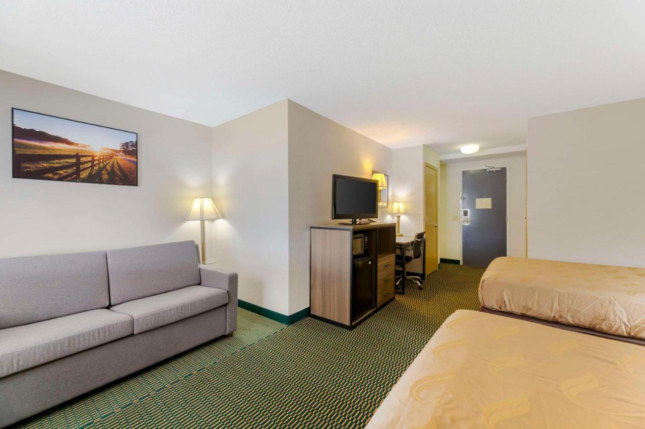 | Rodeway Inn Huron