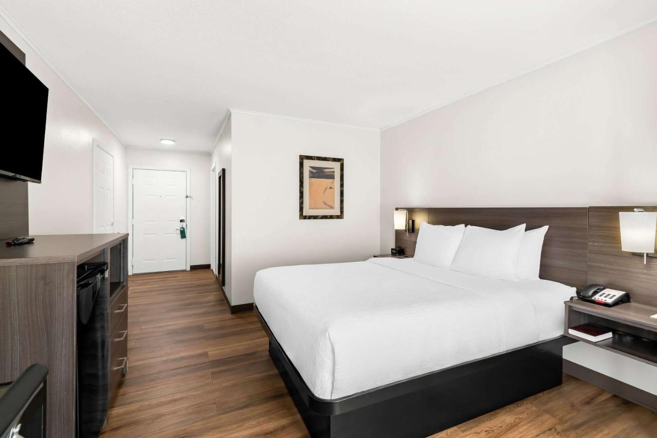 | Quality Inn Merrimack - Nashua
