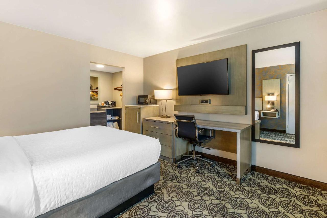 | Clarion Inn Murfreesboro