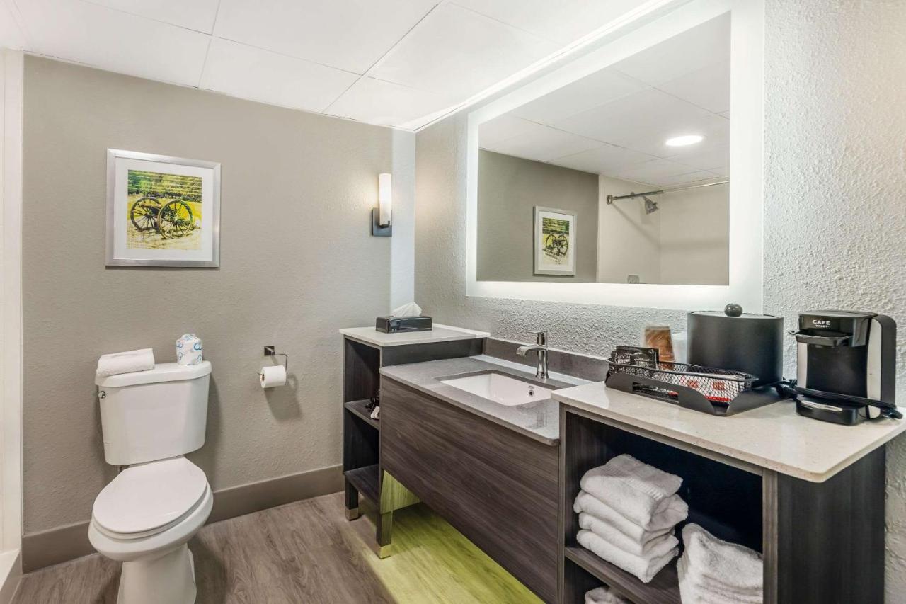 | Clarion Inn Murfreesboro