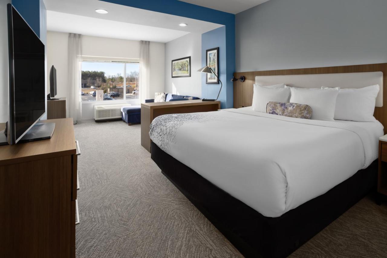 Deluxe King Studio Suite - Non-Smoking at La Quinta Inn & Suites by Wyndham Locust Grove
