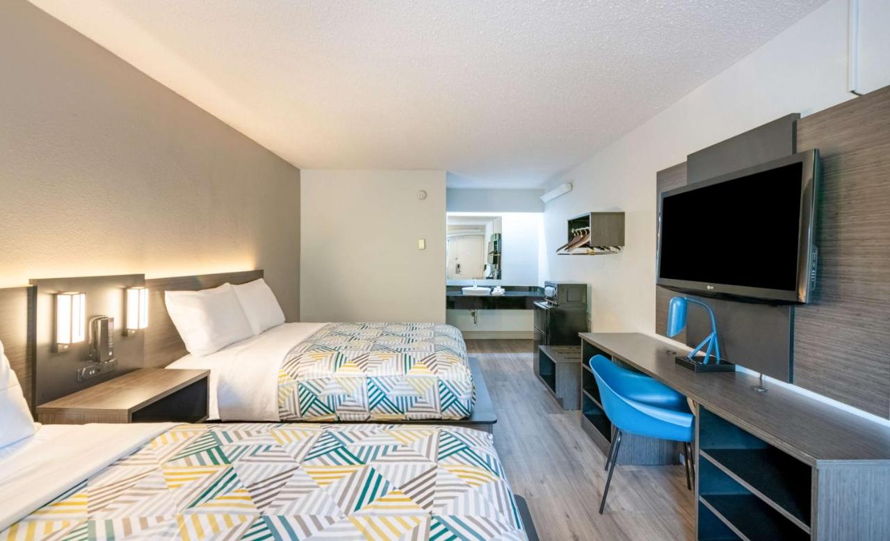  | Motel 6-Charlotte, NC - Coliseum