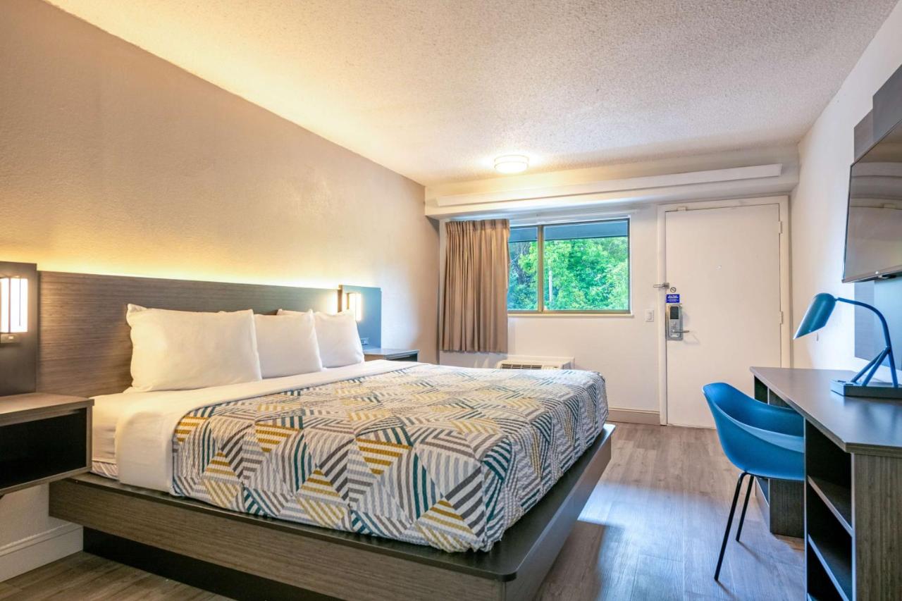  | Motel 6-Charlotte, NC - Coliseum
