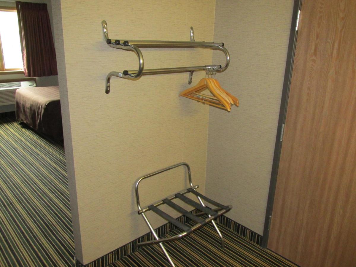 Double Room with Pool View at Woodfield Inn and Suites