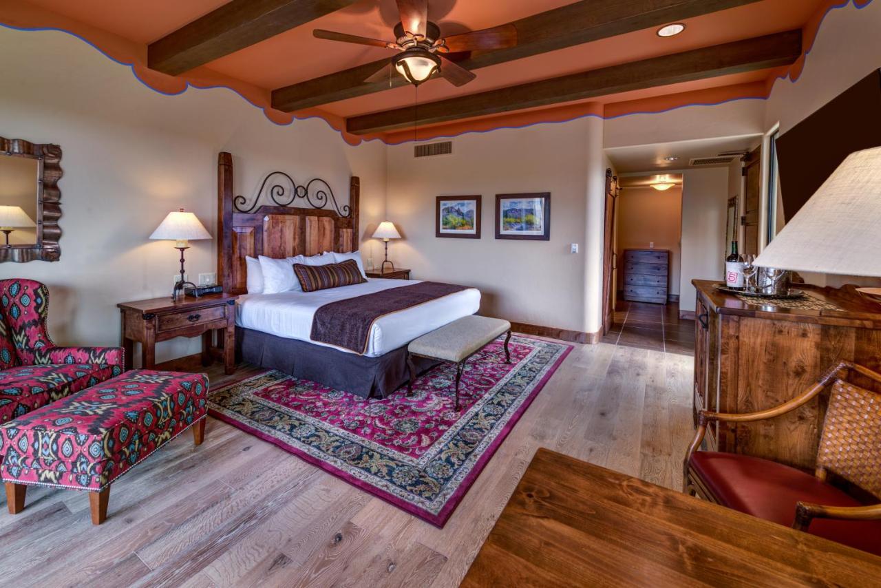 Sonoran King Mountain View Outside Shower at Hacienda Del Sol Guest Ranch Resort