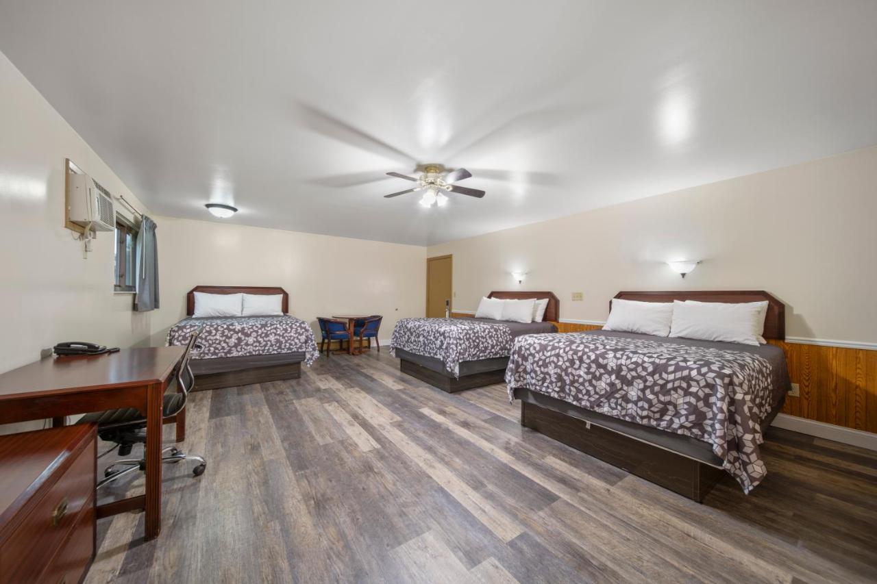 | Kingsway Inn