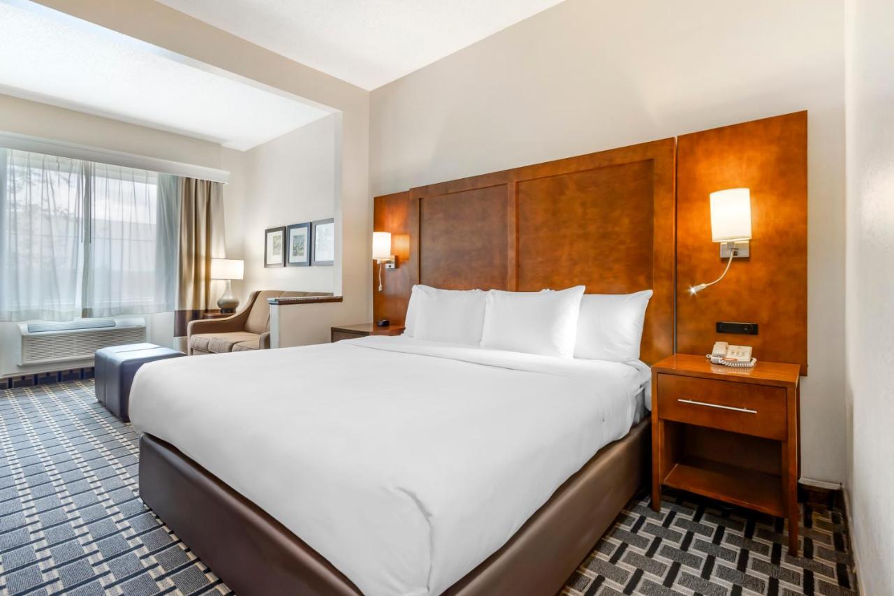 King Suite - Non-Smoking at Comfort Inn Summerville - Charleston