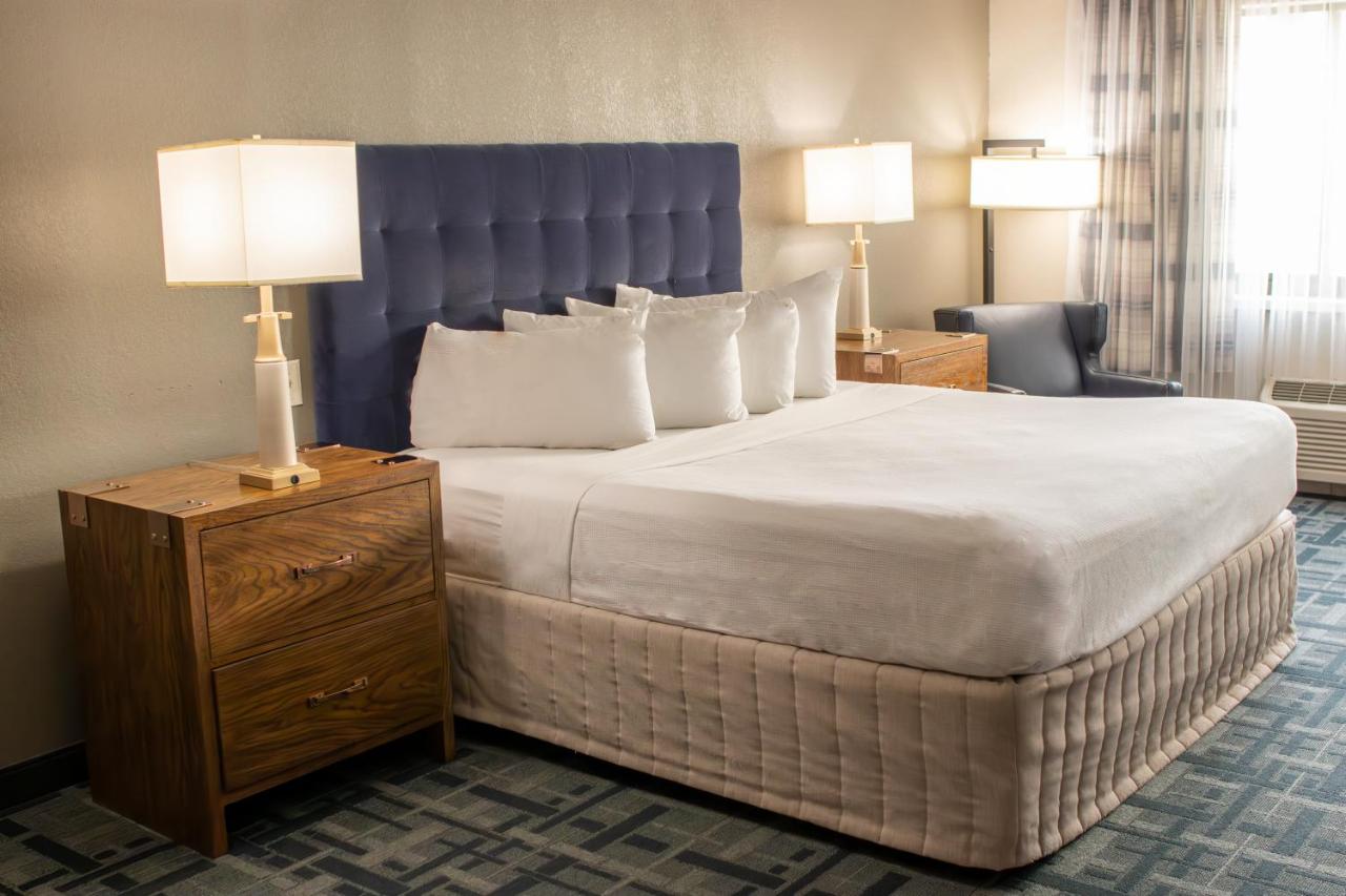 | Hotel 1620 Plymouth Harbor