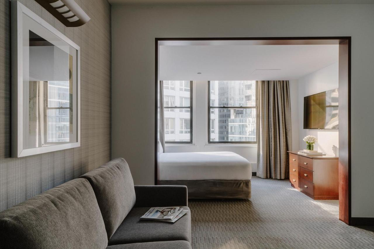 Superior Queen Room at Club Quarters Hotel Wacker at Michigan, Chicago