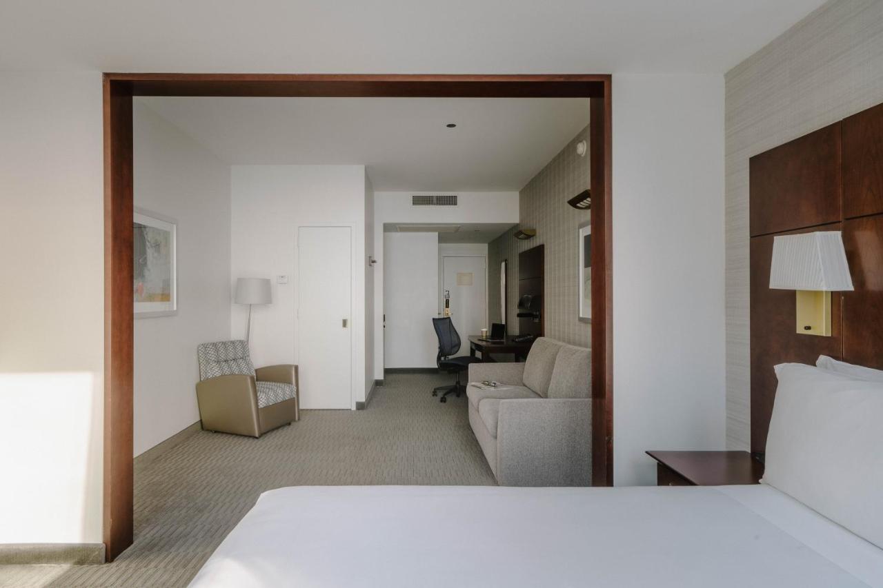 | Club Quarters Hotel Wacker at Michigan, Chicago