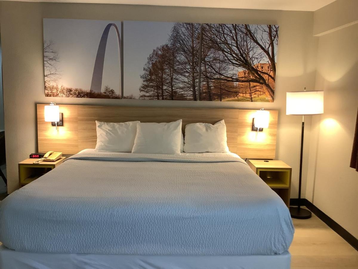 King Studio Suite - Non-Smoking at Days Inn by Wyndham Kingdom City