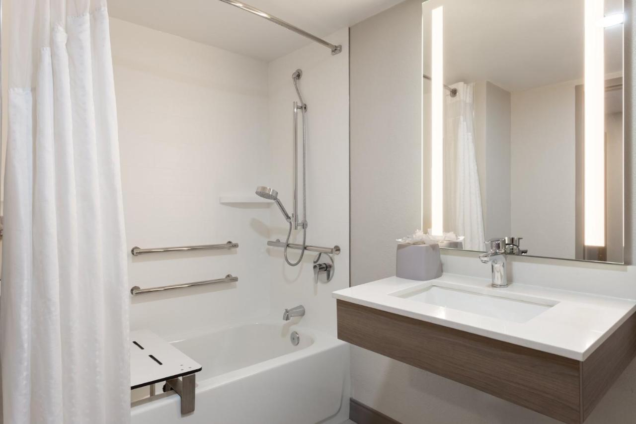 King Room - Mobility Access/Hearing Accessible at Holiday Inn Express Hotel & Suites Tampa-Rocky Point Island by IHG