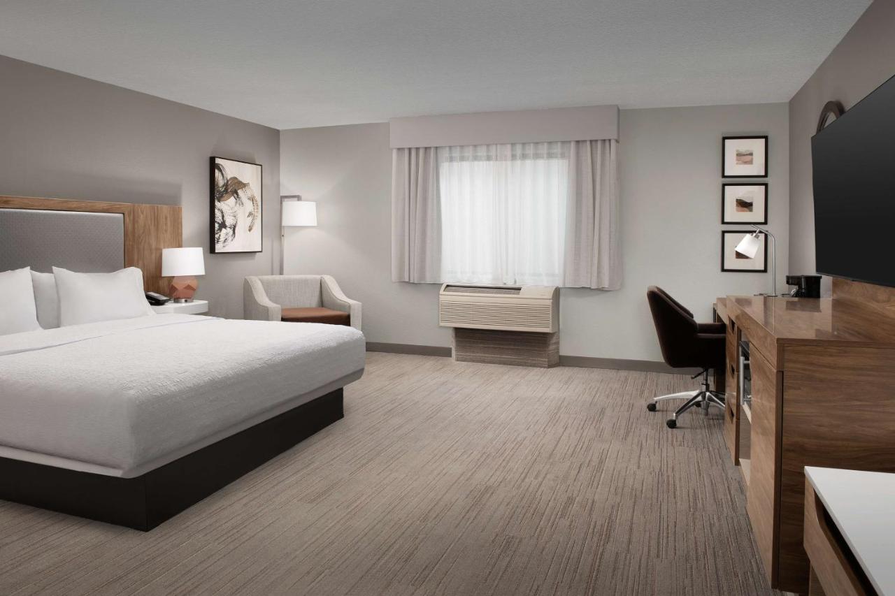  | Hampton Inn & Suites Paso Robles