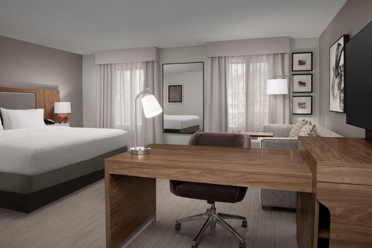 | Hampton Inn & Suites Paso Robles