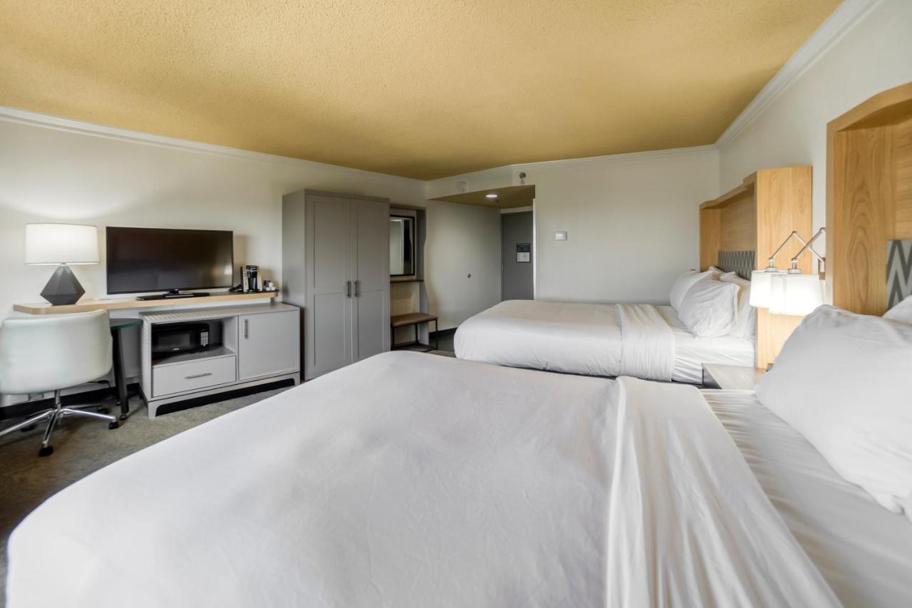 | Holiday Inn Mobile Downtown Historic District, an IHG Hotel