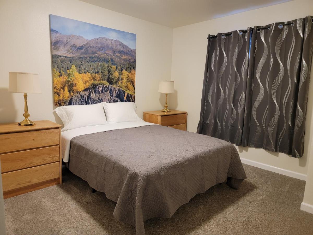 | Alaska Country Inn