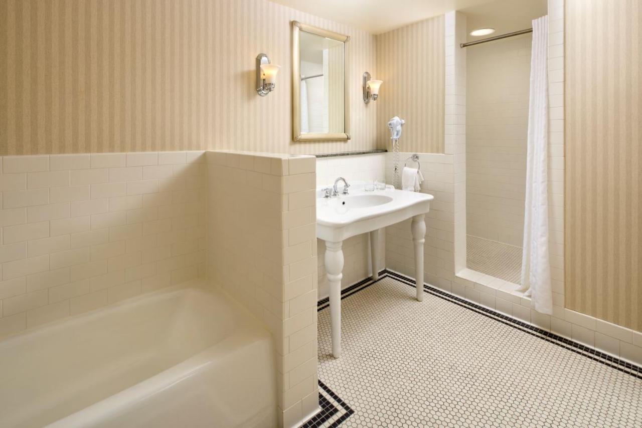Luxury Suite Historic Tower at The Marcus Whitman Hotel