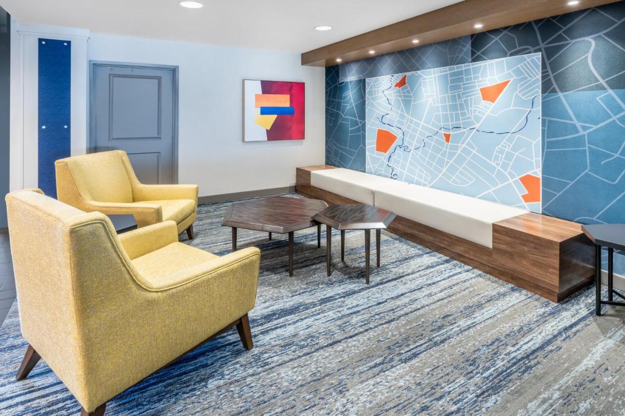 | Holiday Inn Express & Suites Colorado Springs First & Main, an IHG Hotel