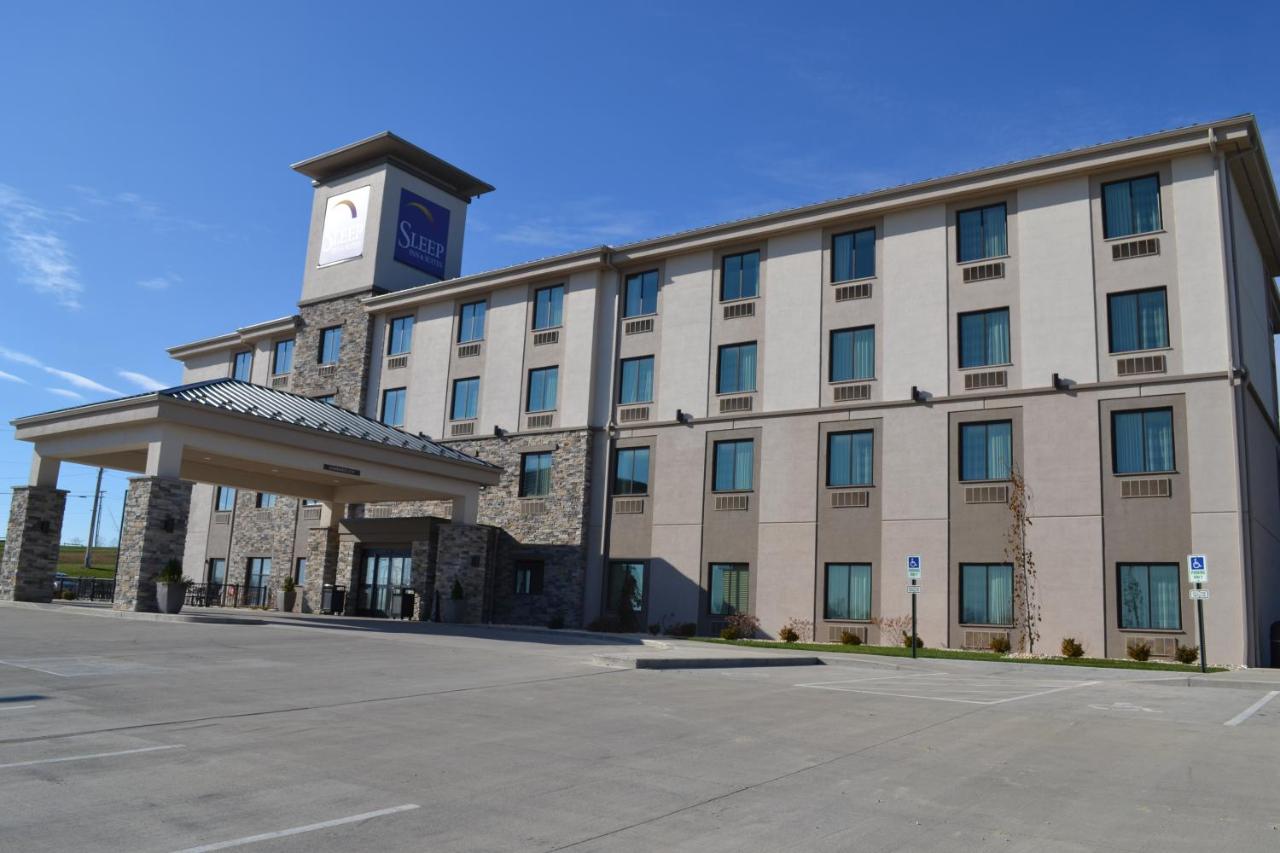  | Sleep Inn & Suites Belmont - St. Clairsville