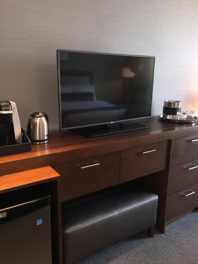 Deluxe Queen Room with Two Queen Beds at Parkwest Bicycle Casino