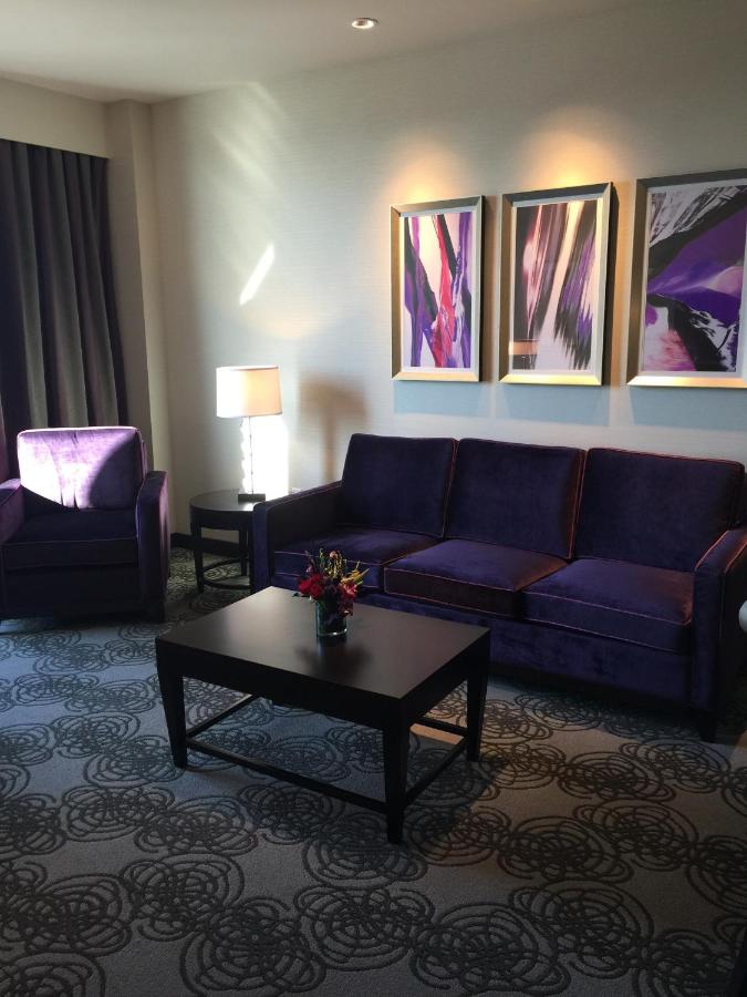 Deluxe King Suite at Parkwest Bicycle Casino