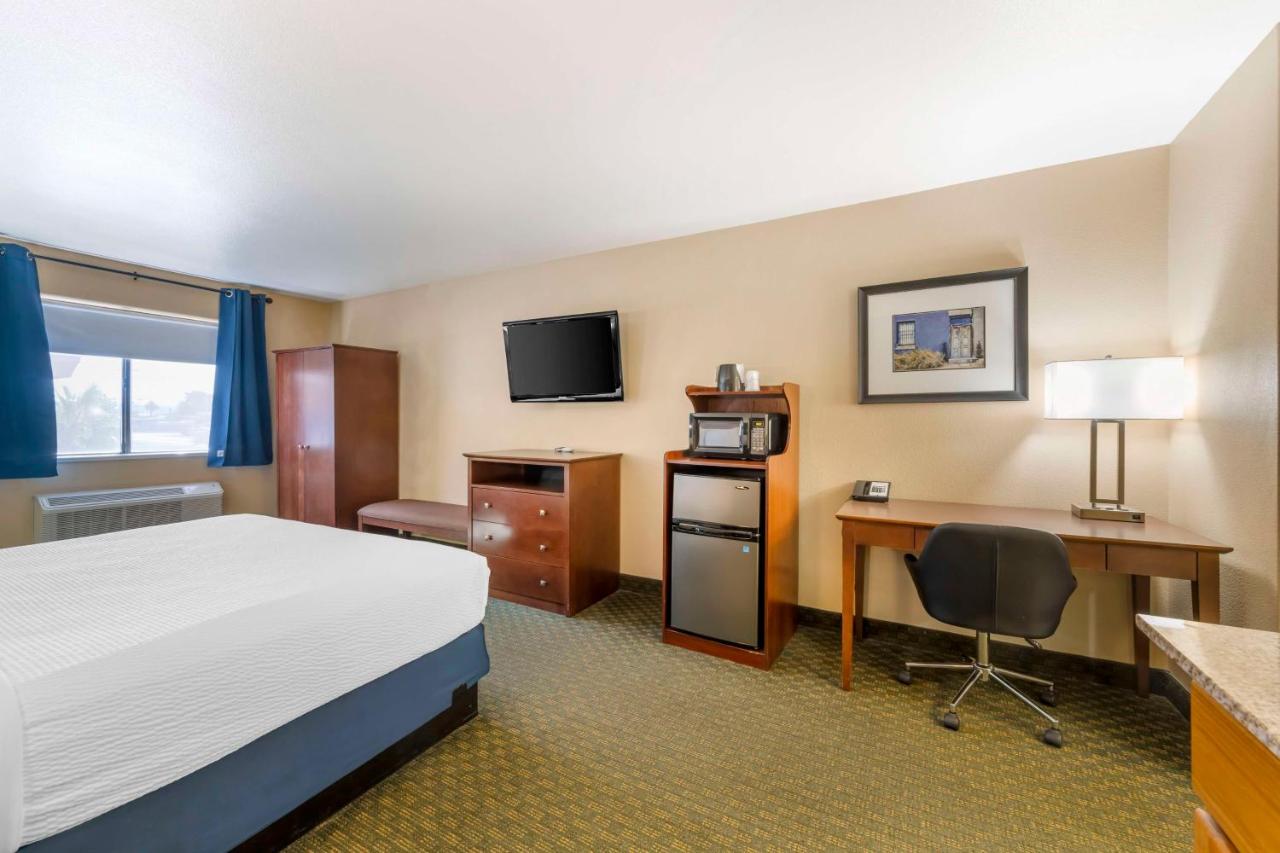 | Best Western Parker Inn