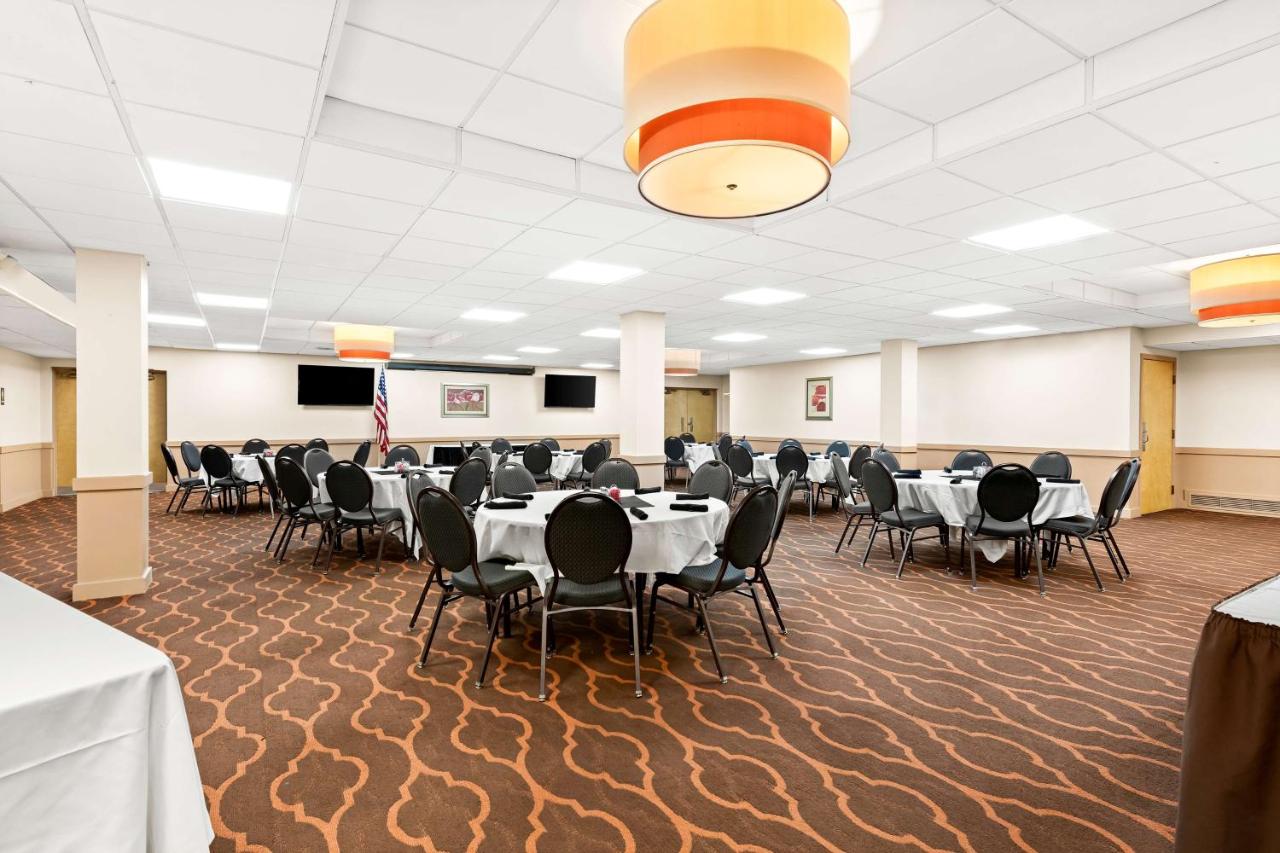| Best Western State Fair Inn