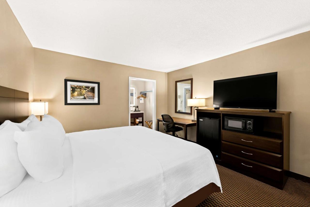 | Best Western State Fair Inn