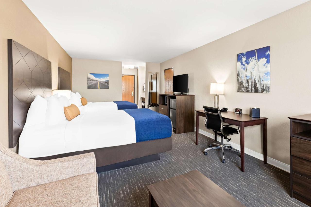 Family Suite at Best Western Snowflake Inn