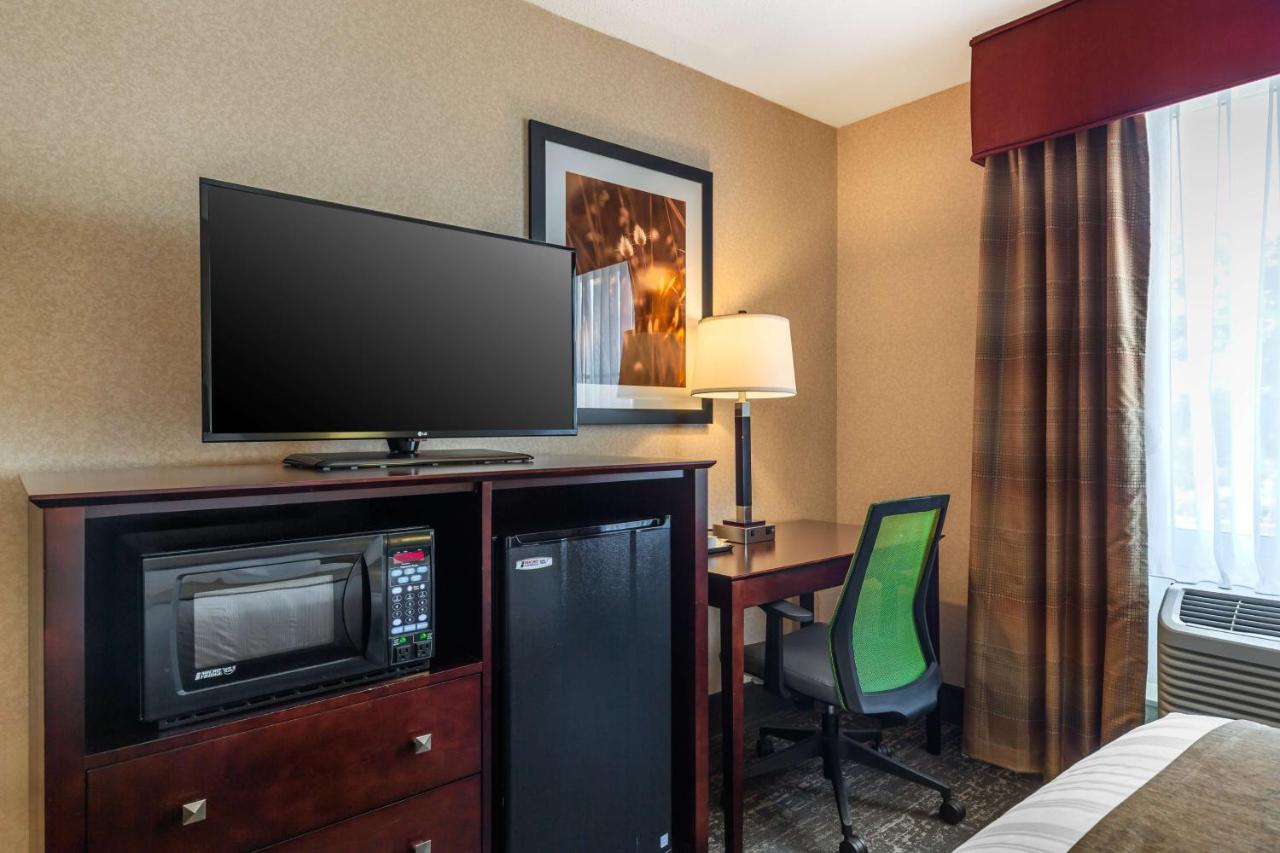 | Best Western Braintree Inn