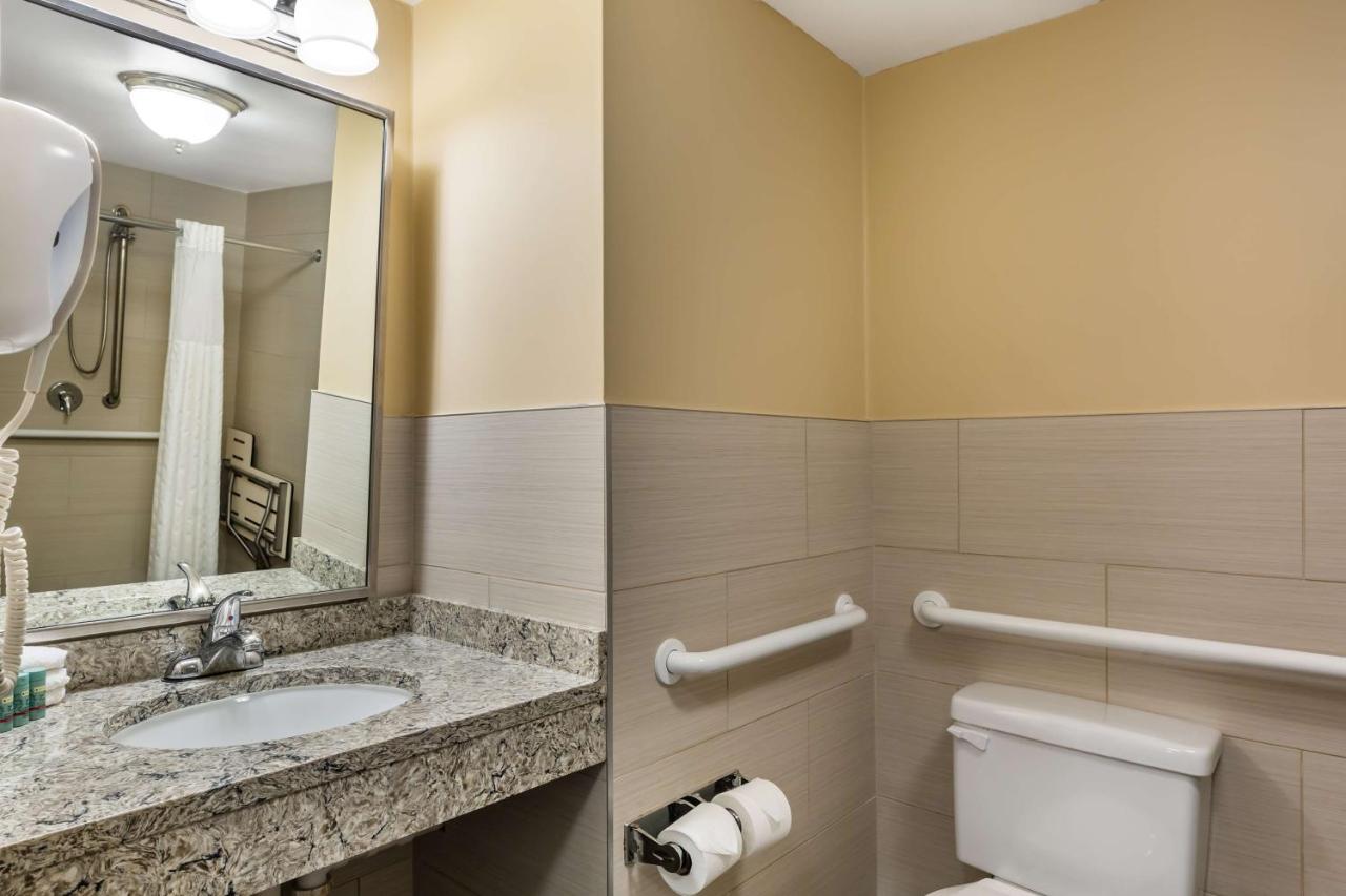 | Best Western Braintree Inn