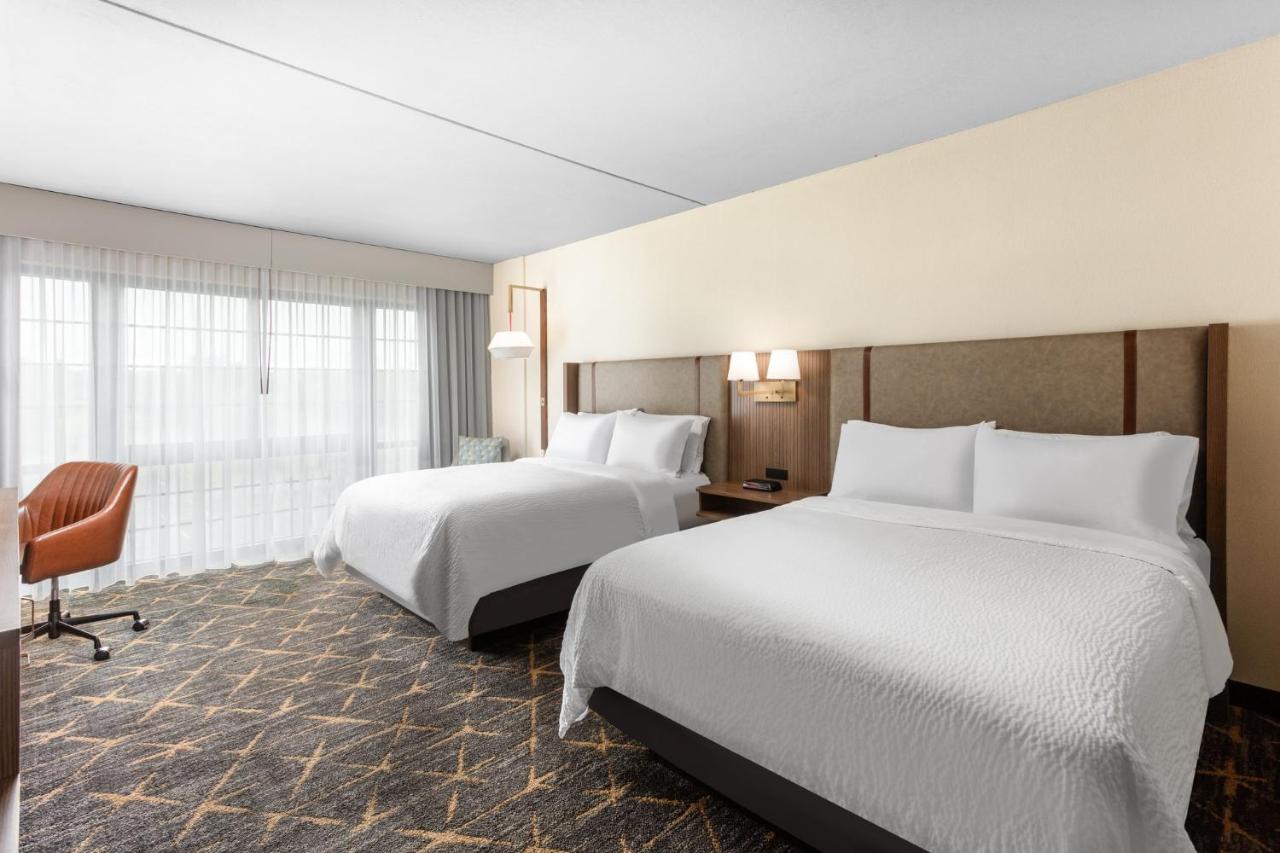  | Holiday Inn Hotel & Suites Springfield - I-44, an IHG Hotel