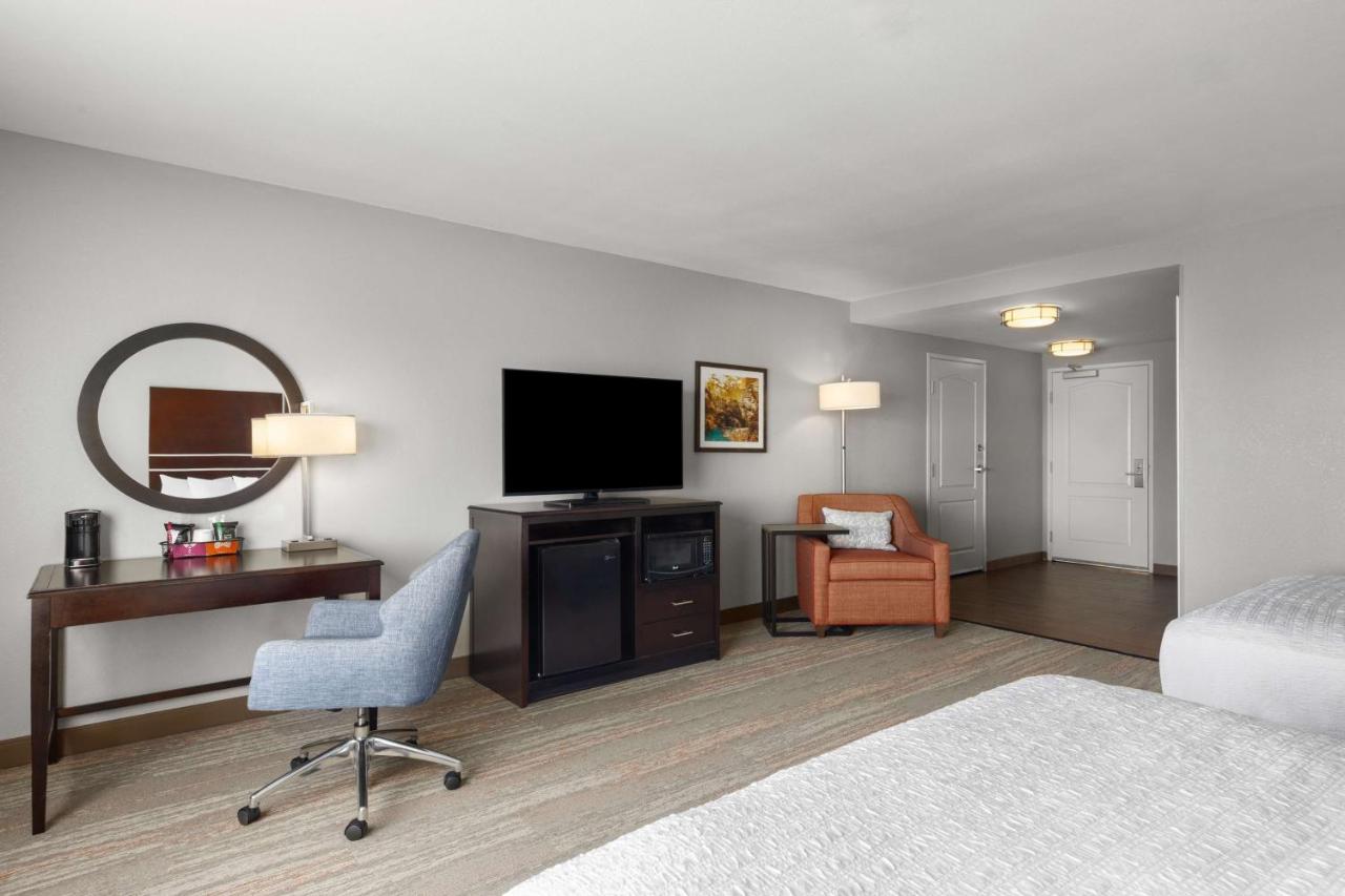 Queen Room with Two Queen Beds - Mobility/Hearing Accessible - Non-Smoking at Hampton Inn & Suites Douglas