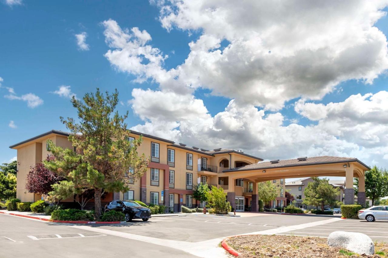 | Best Western Plus Country Park Hotel