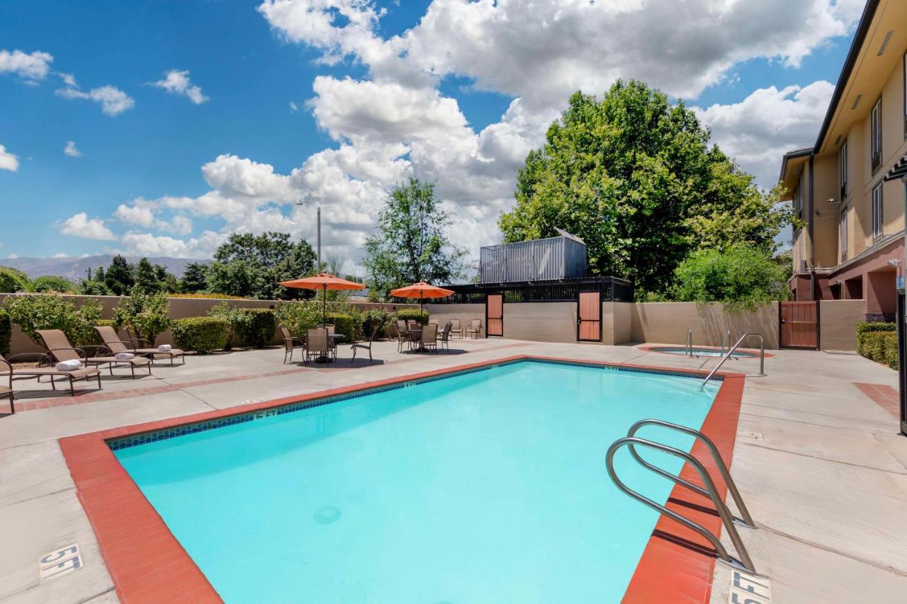 | Best Western Plus Country Park Hotel