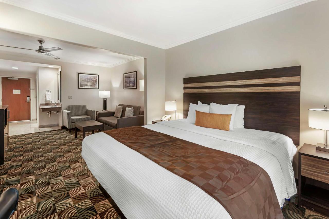 | Best Western Plus Country Park Hotel